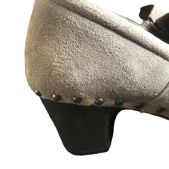 Dansko Nori Gray Suede Studded Slip In Heels 39/ 8.5-9 Round Toe Classic Style - Picture 5 of 8